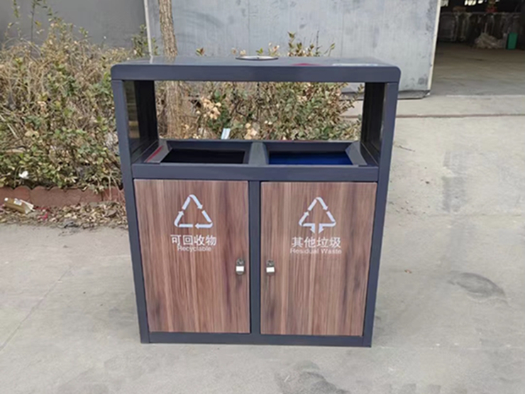 分類(lèi)果皮箱